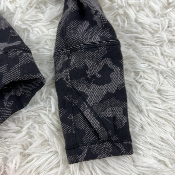Lululemon Close to Crossing Long Sleeve *Rulu Heritage Camo Jacquard Black - Picture 3 of 8